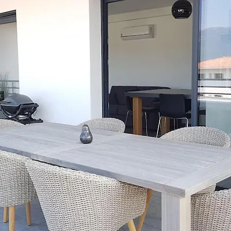 Apartmán Appt Moderne Pour 4/6, Dans Avec Piscine *